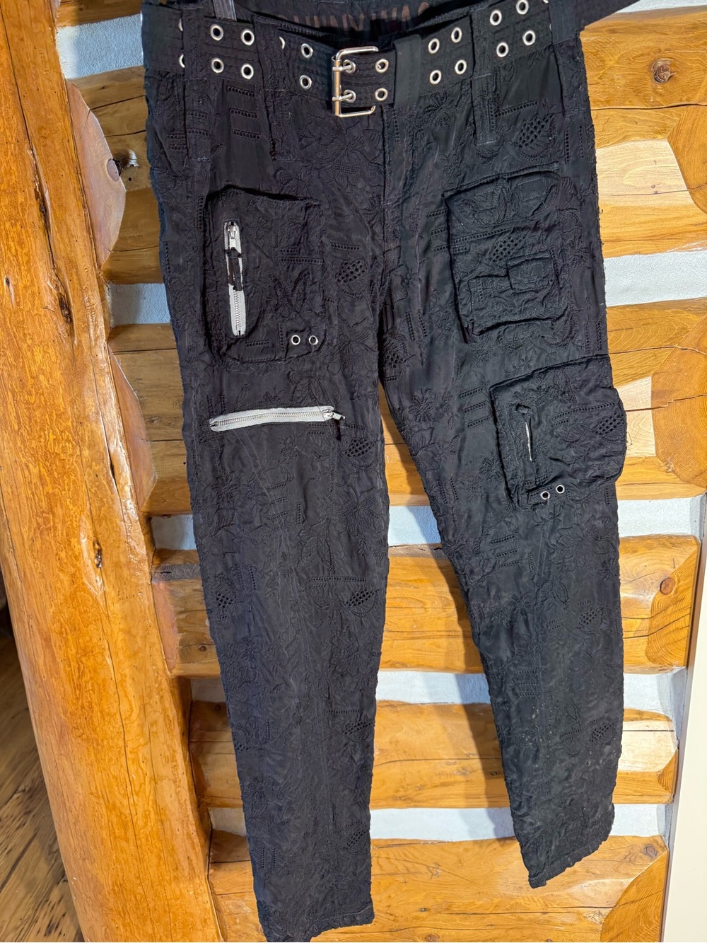 Johnny Was Pete and Greta Embroidered Cargo Pants Size 4
